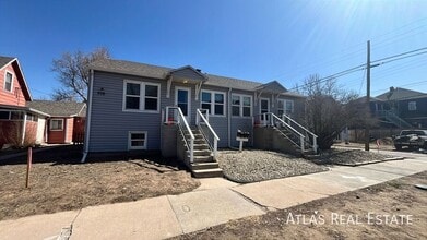 Building Photo - 706 12th Ave