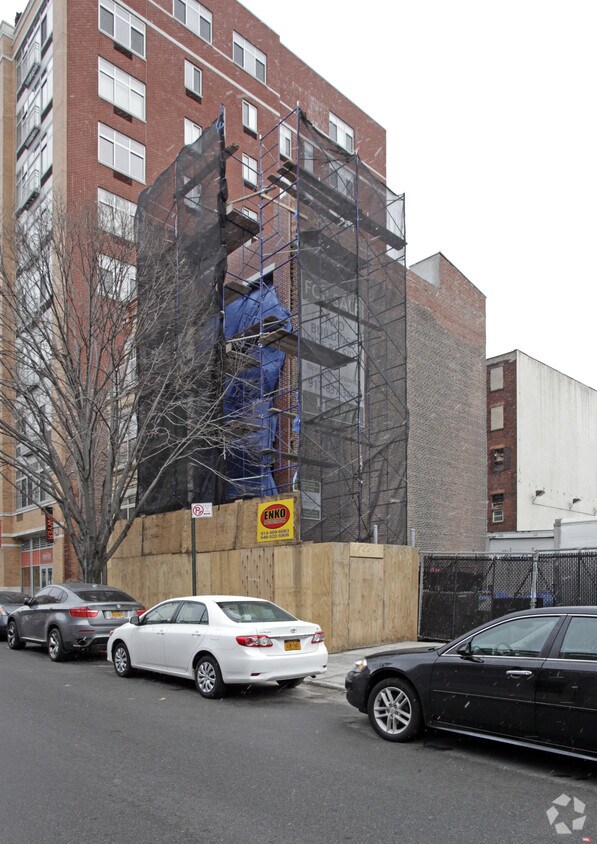 Primary Photo - 303 W 123rd St