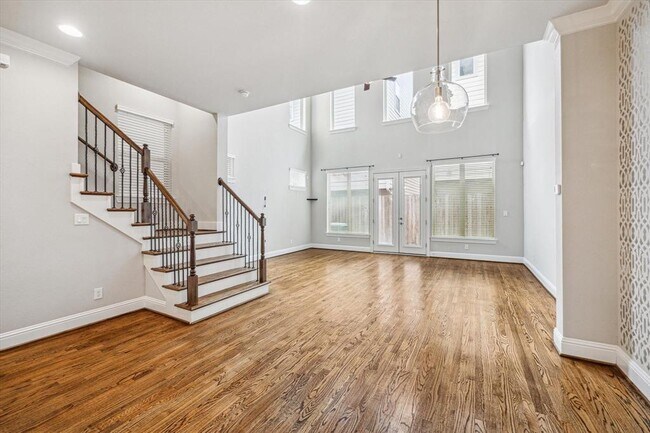 Foto del edificio - 2627 Shady Woods Ln