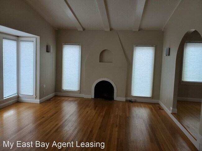 Building Photo - 4 br, 2 bath House - 5204 MacDonald Avenue