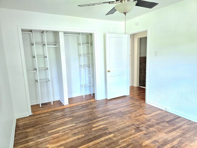 Foto del edificio - 3612 Pine Ave