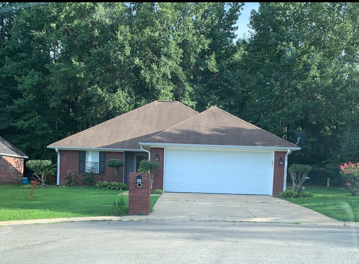 101 Cypress Grove Dr, Saltillo, MS 38866 House Rental in Saltillo, MS