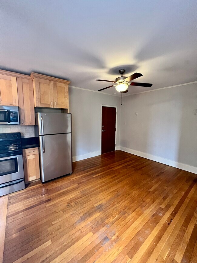 Foto del edificio - 1411 Grove Avenue