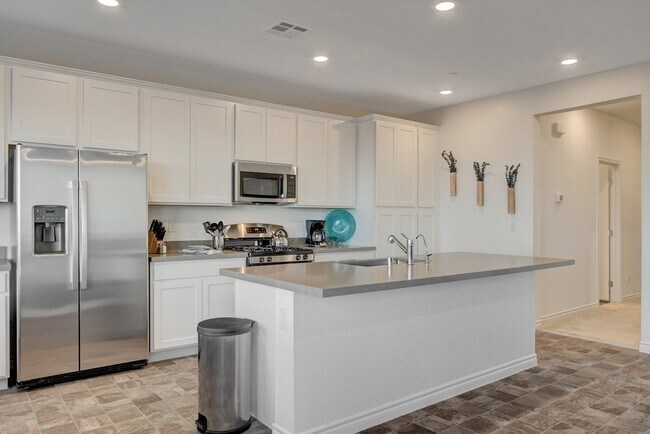 Foto del edificio - 226 White Crest Peak Ave