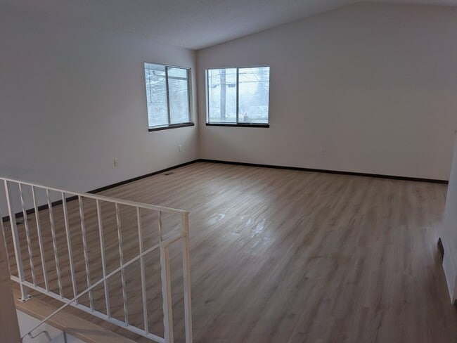 Curated visual reference: Gallery Detail: Apartments For Rent With Extra Storage In Audubon Downriver Spokane