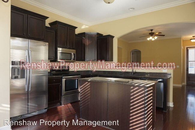 Building Photo - 6861 Lagrange Grove Dr