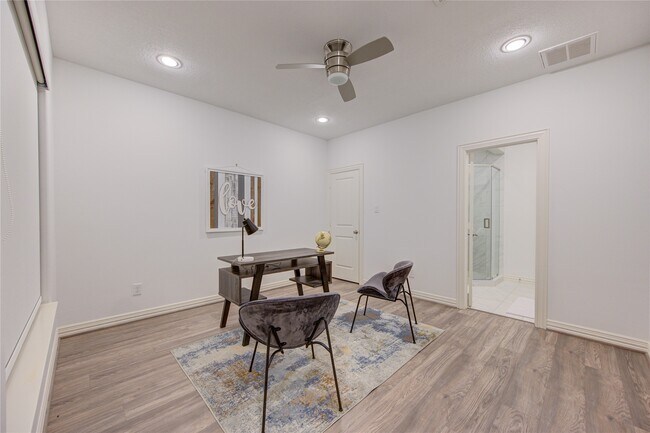 Building Photo - 13605 Teal Bluff Ln