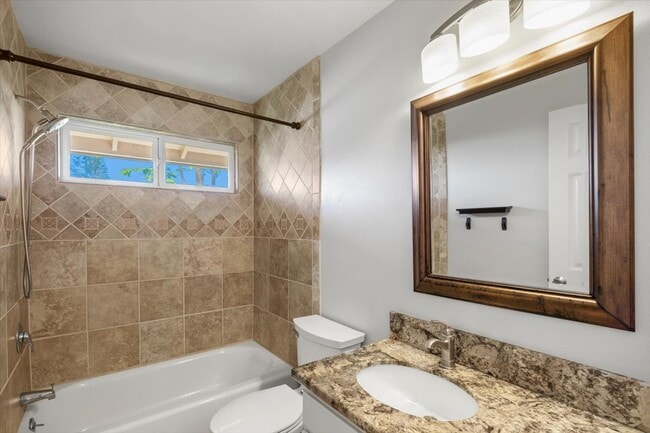 Building Photo - 55 Piimauna St