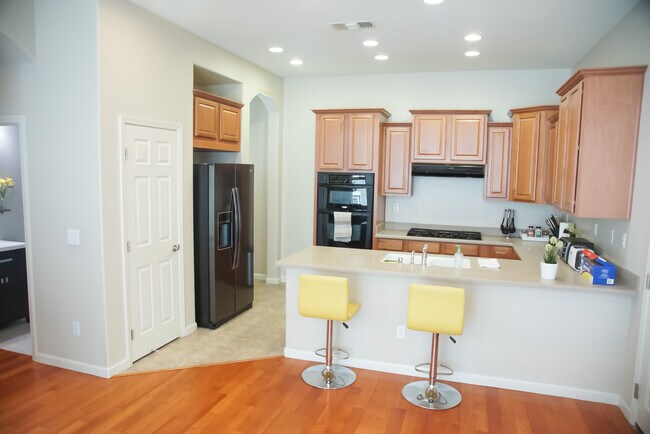 Building Photo - 229 Rayos Del Sol Dr