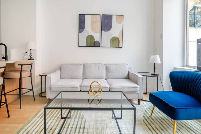 Building Photo - 19 St Marks Pl