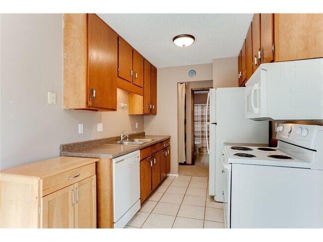 Foto del edificio - 1633 Donald Ct