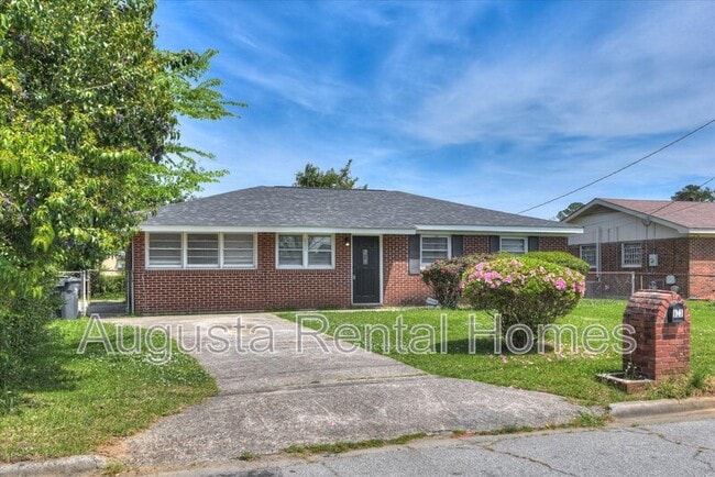 Building Photo - 623 Aiken St