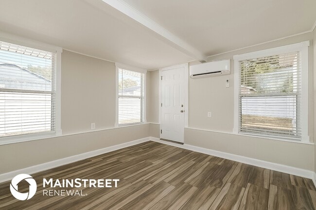 Foto del edificio - 7213 Organdy Dr N