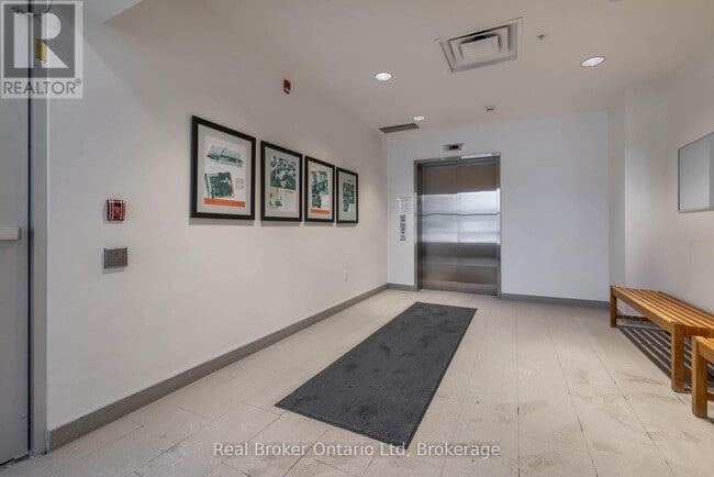 Building Photo - 945 3rd Ave E