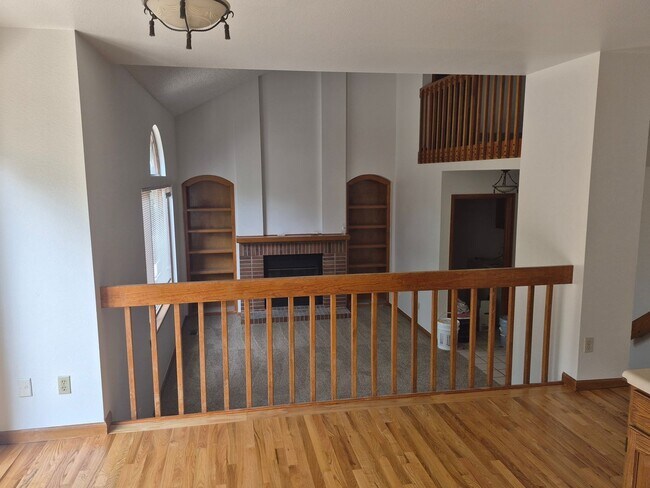 Foto del edificio - Beautifully Updated 3BR/2.5BA Home in Longmont – Move Right In!