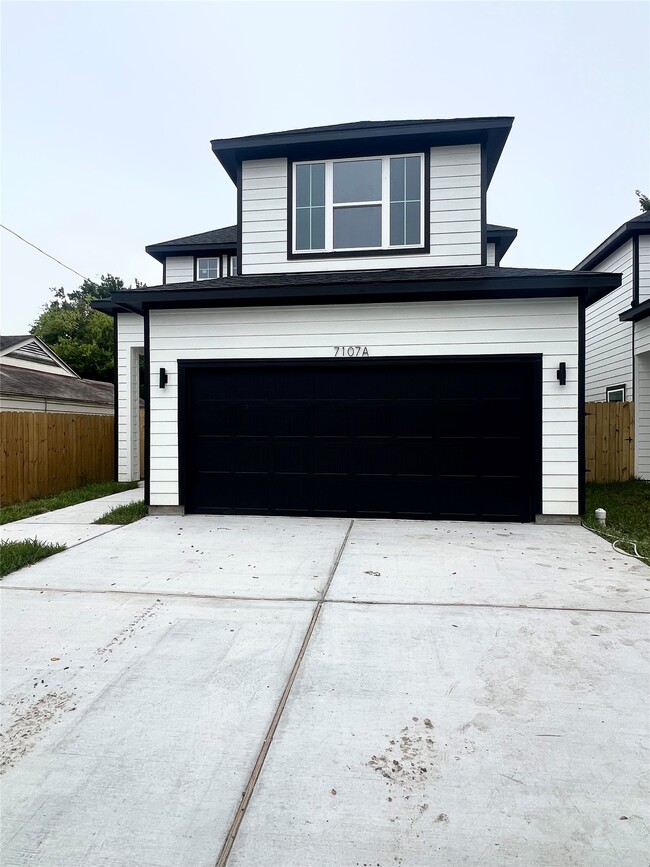 Building Photo - 7107 Foster St