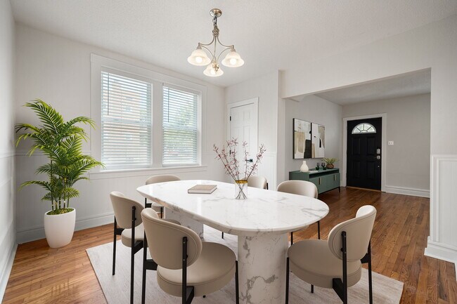 Foto del edificio - 1335 Woodland Dr