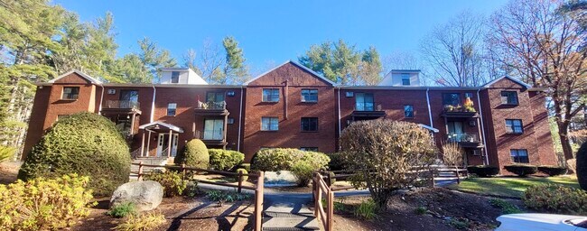 Foto del edificio - 73 Liberty Square Rd