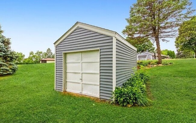 Foto del edificio - 8690 Olson Rd