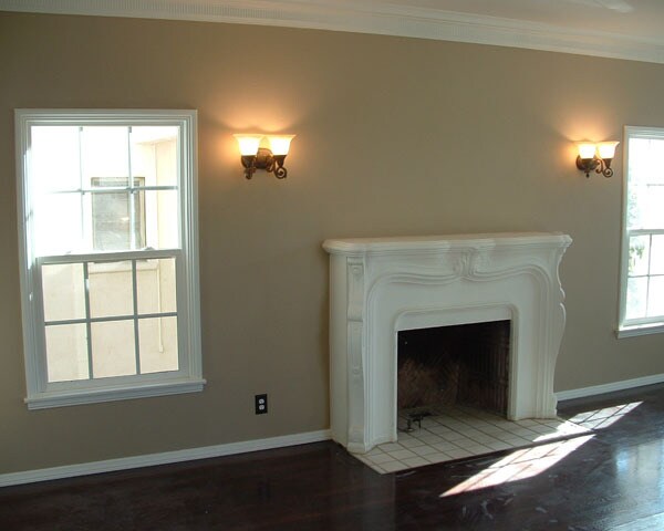 Living Room - 1128 Meadowbrook Ave