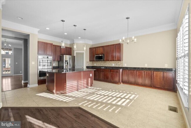 Building Photo - 43277 Tumbletree Terrace