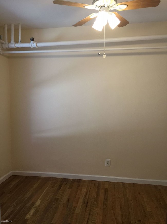 Building Photo - 2 br, 1 bath Apartment - 3276 45th St