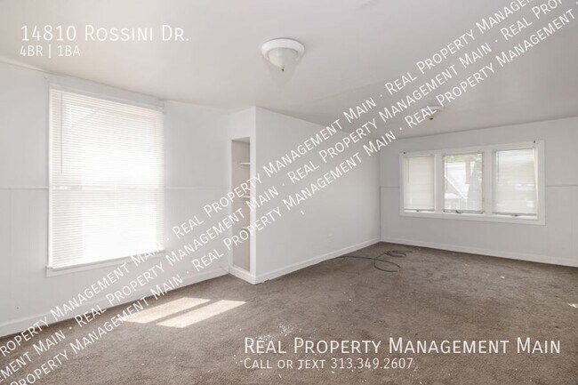 Foto del edificio - 4 Bed on Rossini Drive