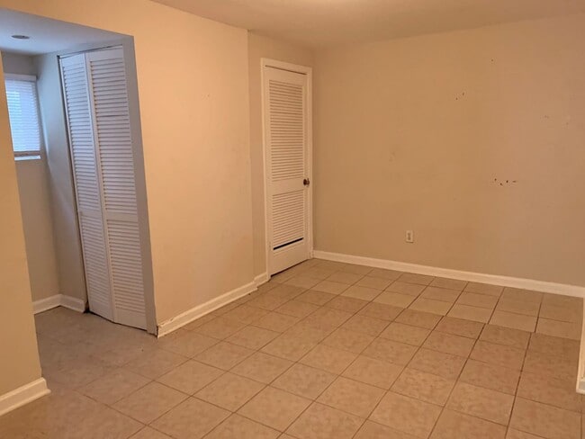 Foto del edificio - 5931 Kay Dr NW