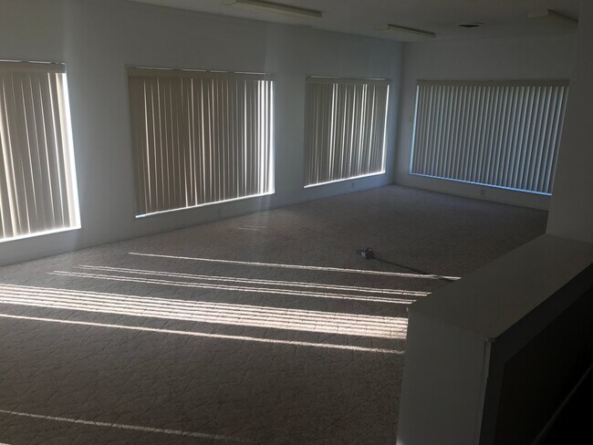 Foto del edificio - 139 Stonecreek Rd NW