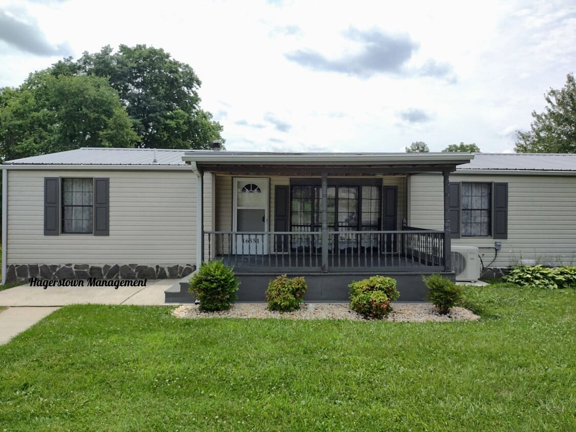 Primary Photo - Property In Country Setting