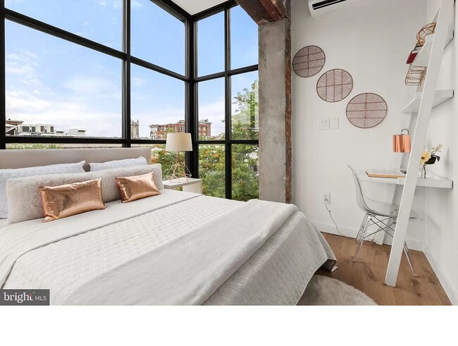 Lado del dormitorio - 1412 15th St NW