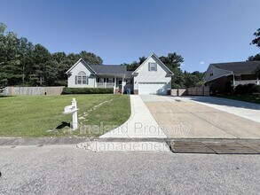 Building Photo - 219 Woodland Dr
