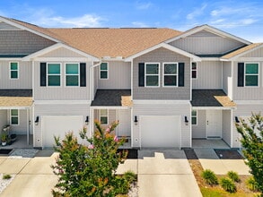 Building Photo - 5768 Callaway Cir
