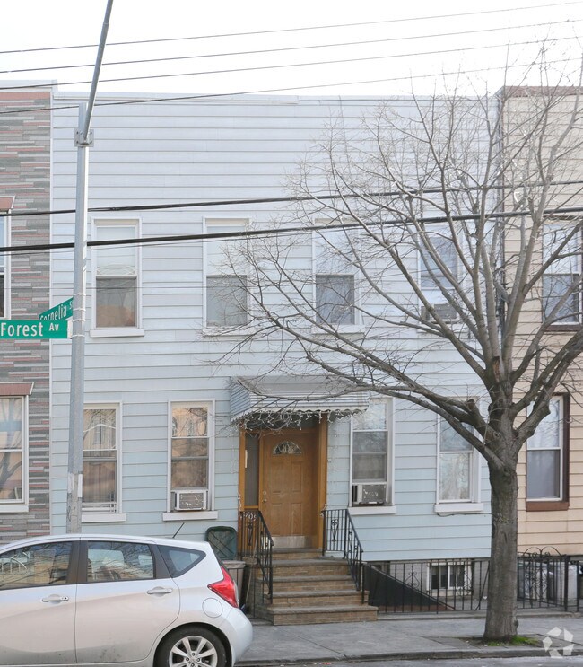 Building Photo - 6709 Forest Ave
