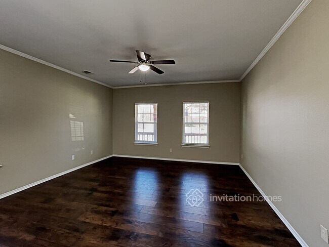 Building Photo - 3106 Lenway St