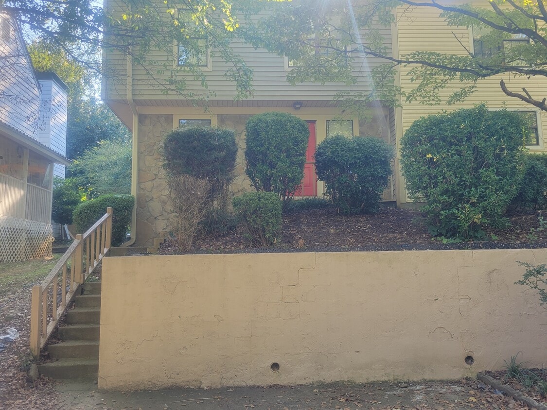 Photo - 1078 Falling Water Dr (Smyrna, GA)