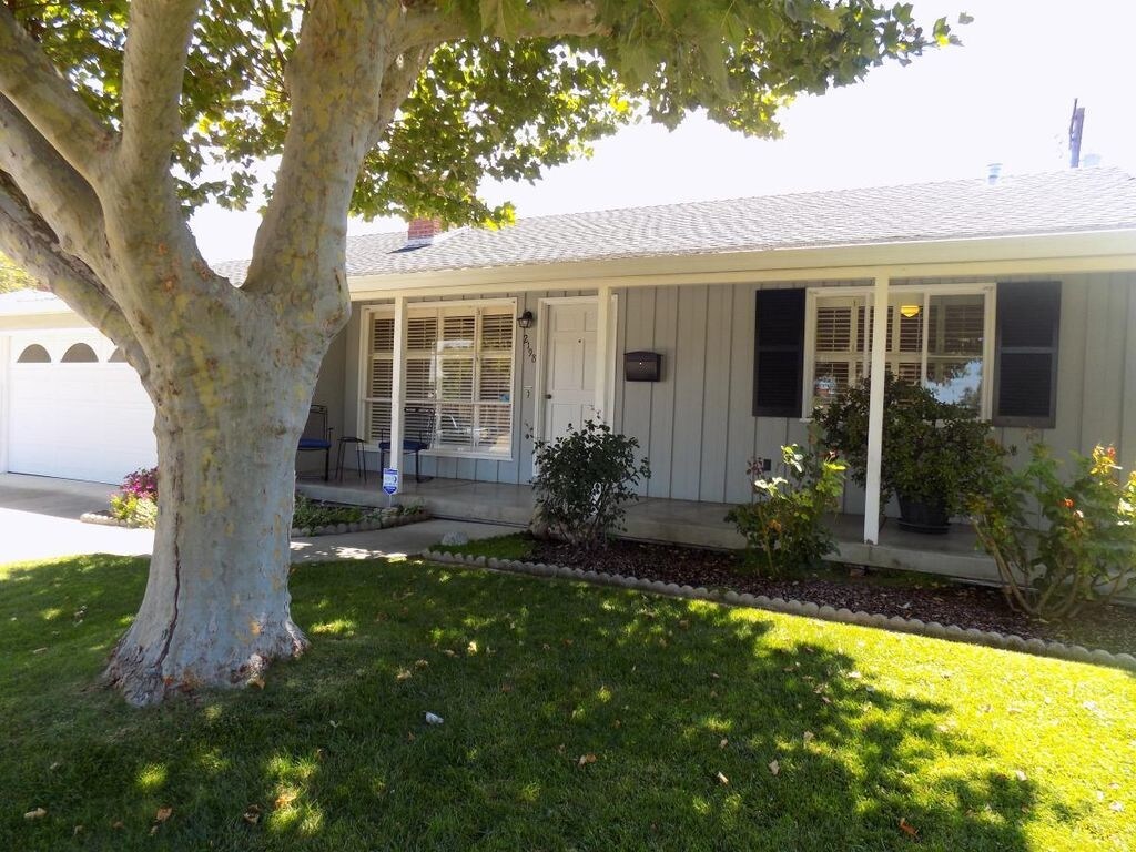 Primary Photo - 2198 Bohannon Dr