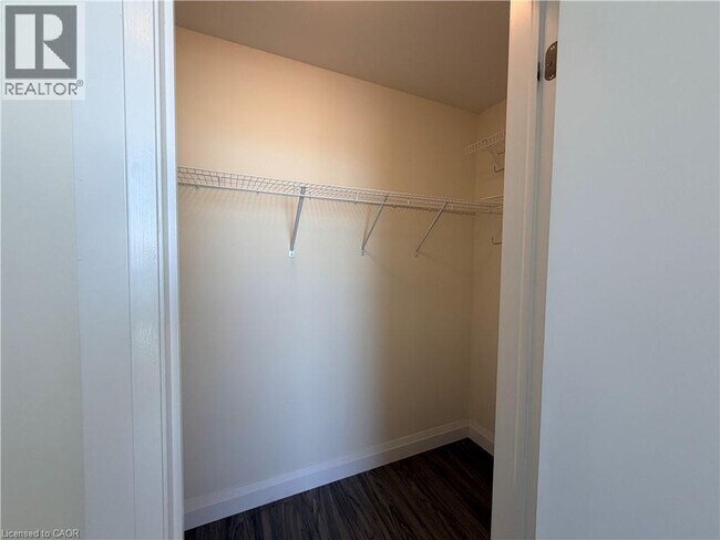 Photo du bâtiment - 104 Garment St