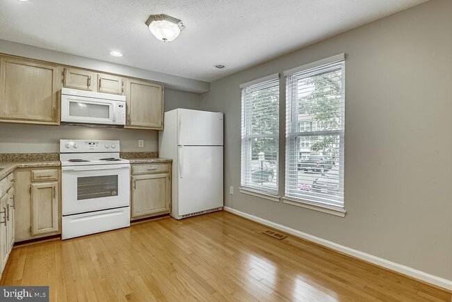 Building Photo - 14623 Stone Crossing Ct