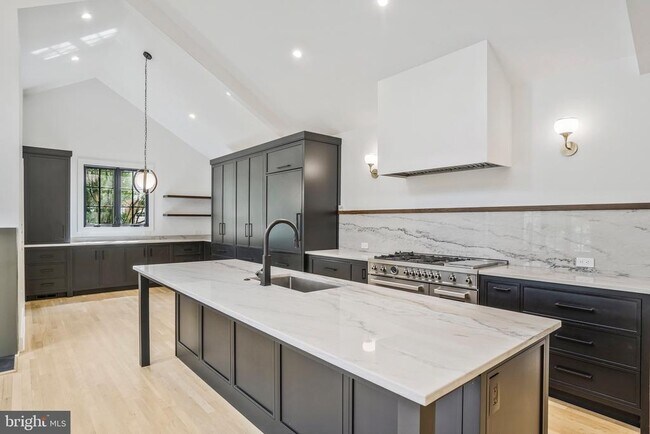 Foto del edificio - 6135 35th St N