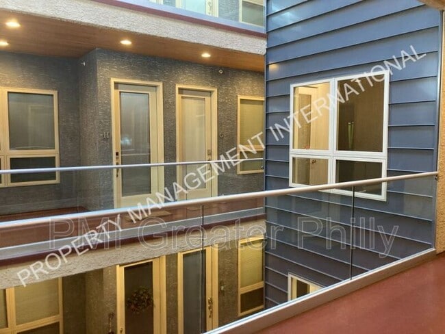 Foto del edificio - 1233 Bainbridge St