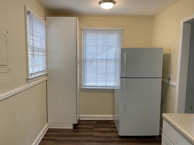 Building Photo - Charming 2 BR, 1 BA House - Coming Soon