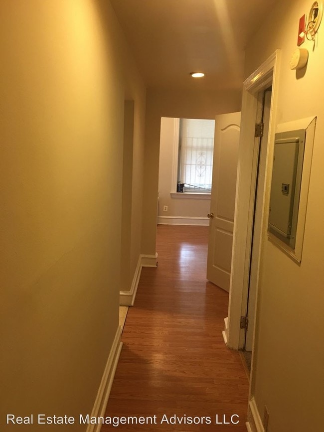 Building Photo - 831 N 63rd St