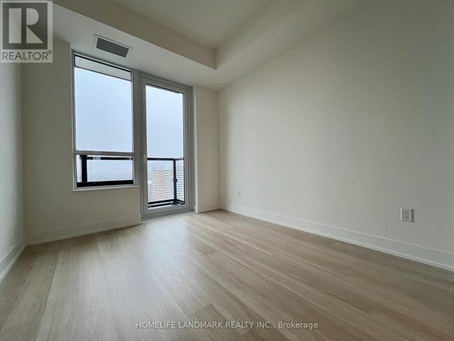 Building Photo - 60 Central Park Roadway