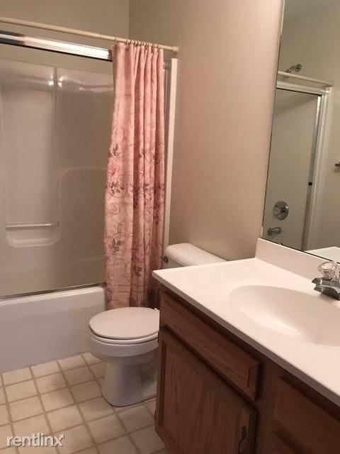 Building Photo - 35 Chambers Rd