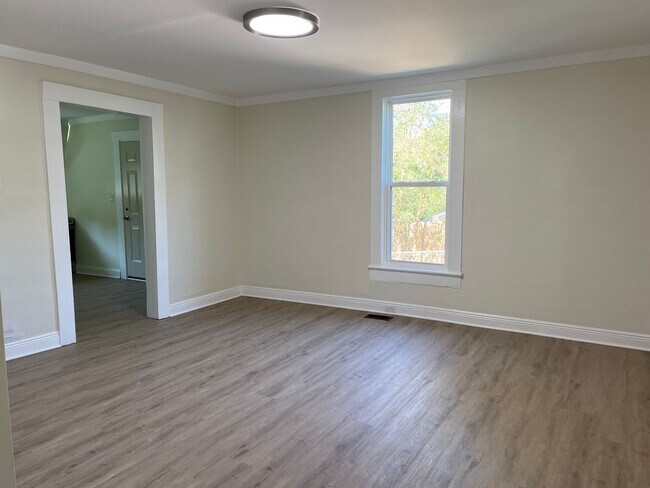 Foto del edificio - 2 Bed, 1 Bath Home for Rent – $1,250/Month