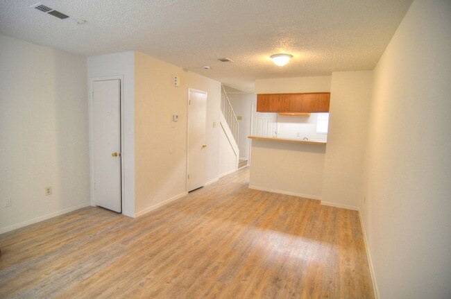 Foto del edificio - 9451 Olde Village Ct