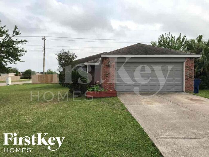Primary Photo - 9315 Amberjack Dr