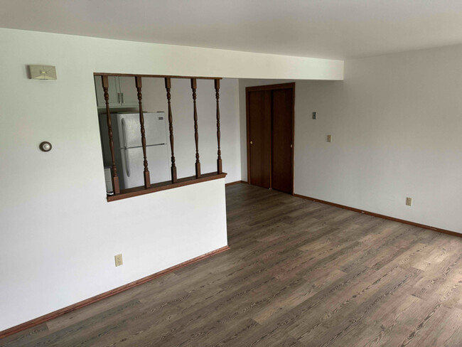 Building Photo - 2176 Carstensen Ln