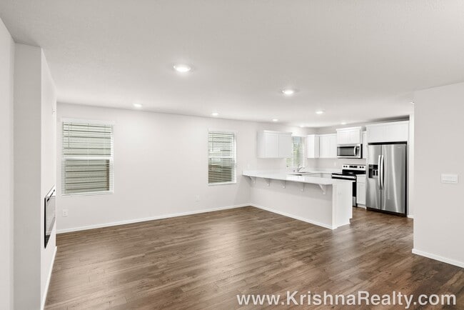 Building Photo - Beautiful New Home in North Haven, Ridgefi...